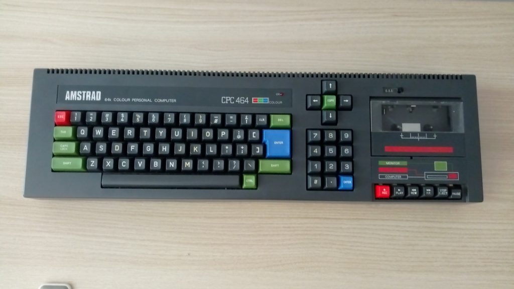 Â¿CÃ³mo es el Amstrad CPC 464 Teclas Altas? 2