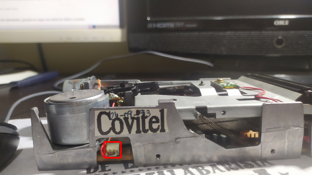 Conector del motor de la izquierda