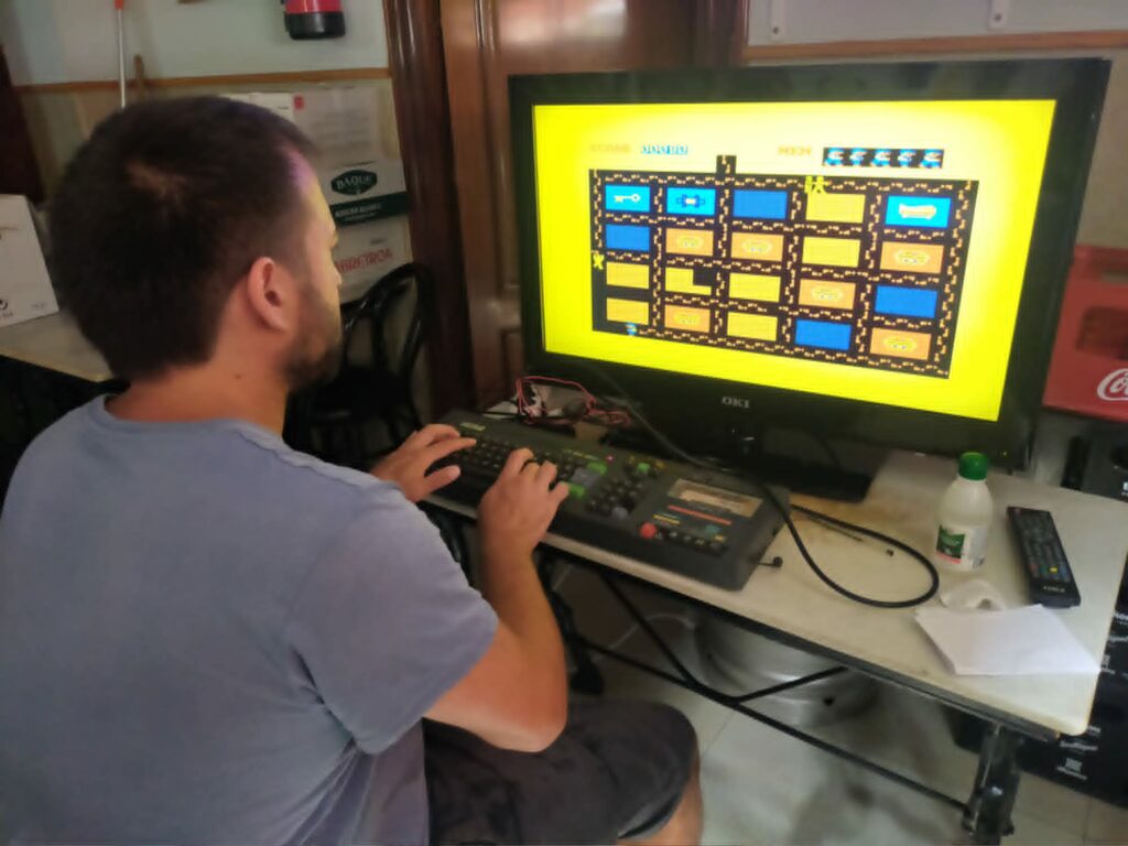 Egoitz Campo se proclama campeón del VIII Torneo Vasco de Amstrad CPC 464 3