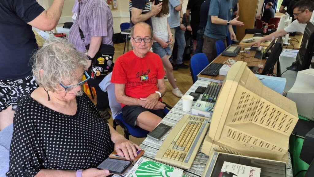 RetCon 2026 reunió en Londres a algunas de las mayores figuras y proyectos del retrocomputing 22